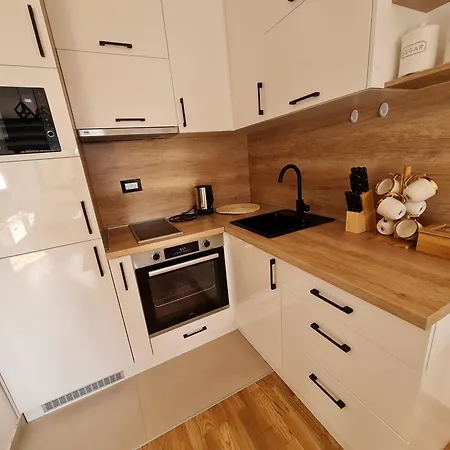 Mia & Ana Апартаменты Златибор