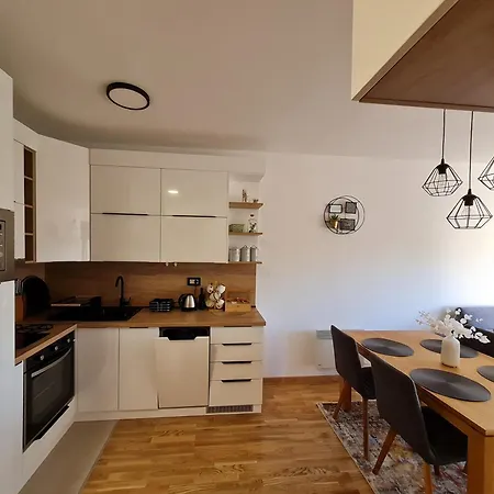 Mia & Ana * Златибор