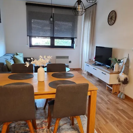 Mia & Ana Златибор