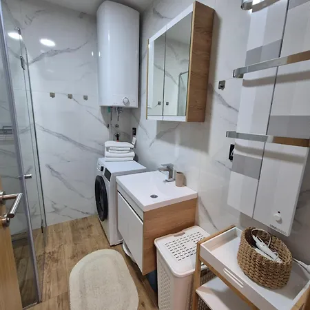 Mia & Ana Златибор