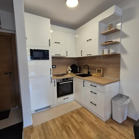 Mia & Ana Апартаменты Златибор