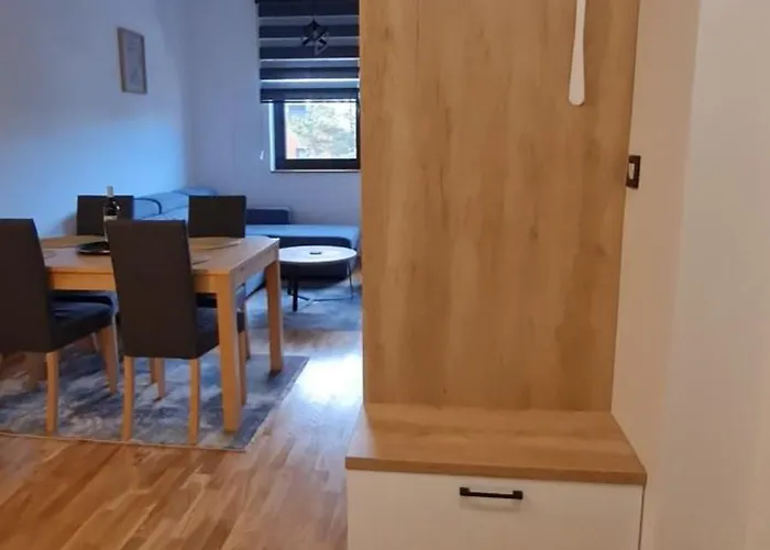 Mia & Ana 즐라티보