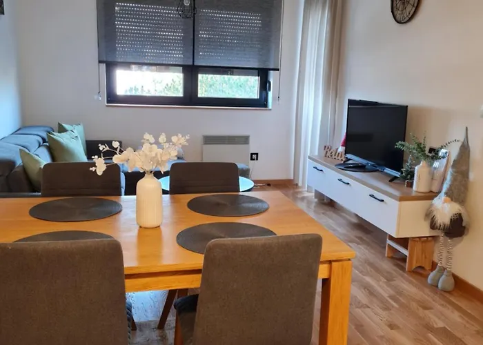 Mia & Ana Ζλάτιμπορ