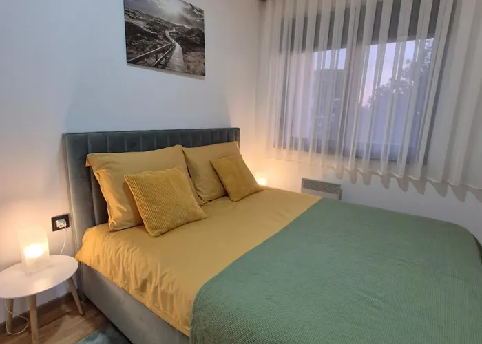 Mia & Ana * Ζλάτιμπορ